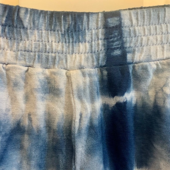 Blue and white tie dye flowy shorts - Picture 3 of 3